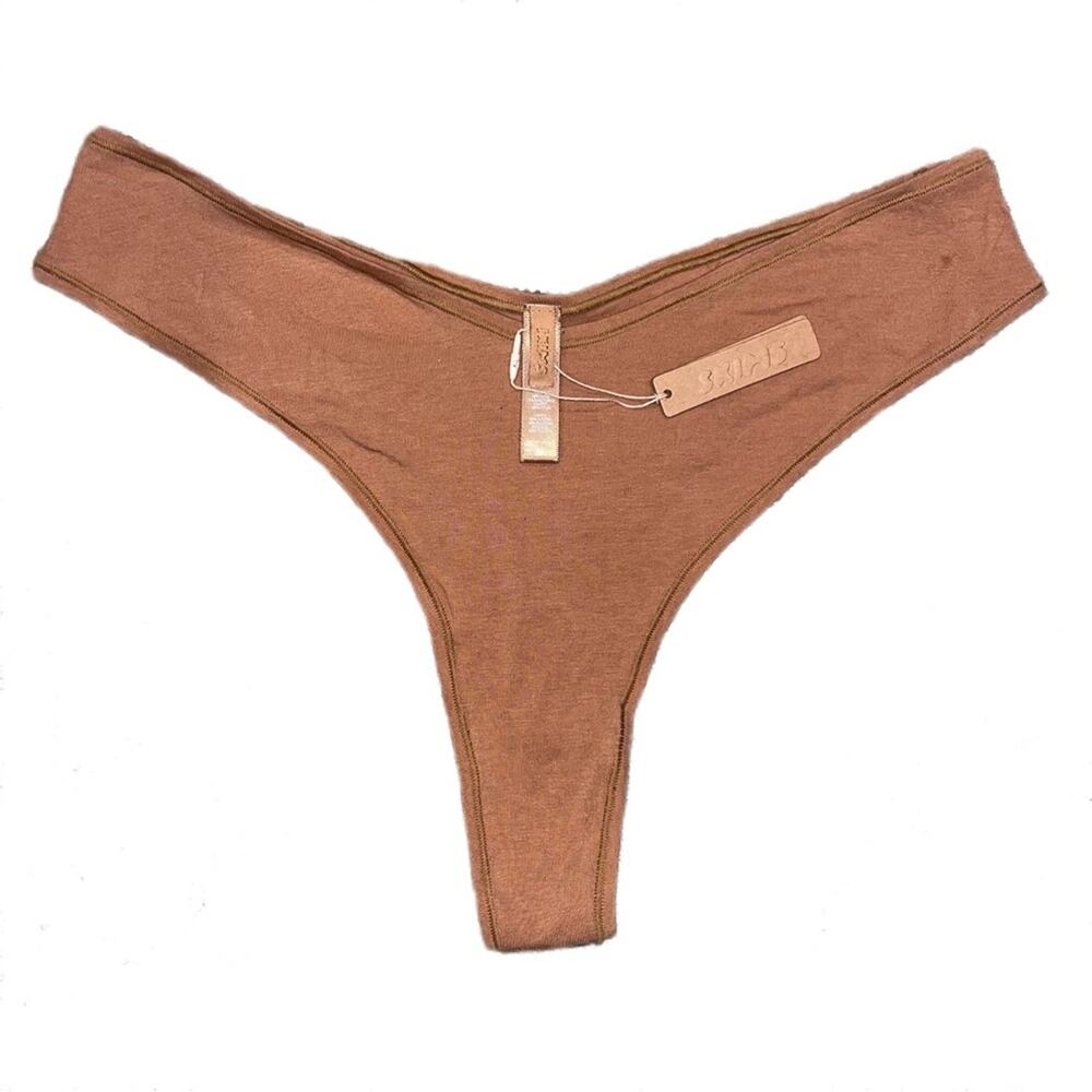 SKIMS • Camel Cotton Jersey Dipped Thong • 4X